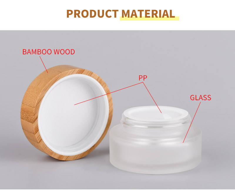 Frasco de vidrio transparente esmerilado con tapa de madera de bamb&uacute;.