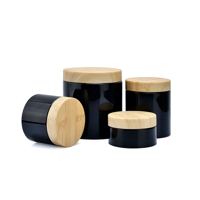 Plastic pot met brede mond voor huisdieren