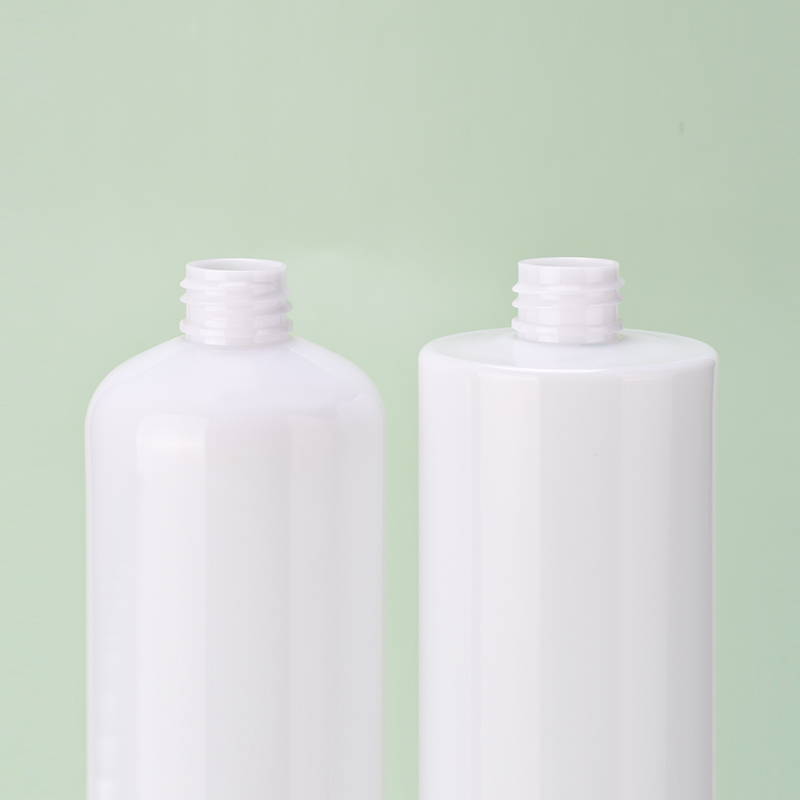 Bouteille de shampoing en plastique pour lotion revitalisante