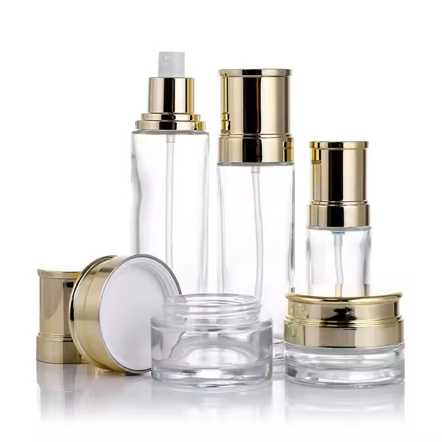 Bouteille en verre transparent pour emballage cosm&eacute;tique