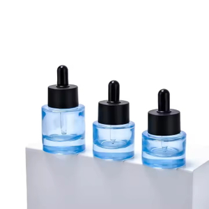 Chai thủy tinh chăm s&oacute;c da