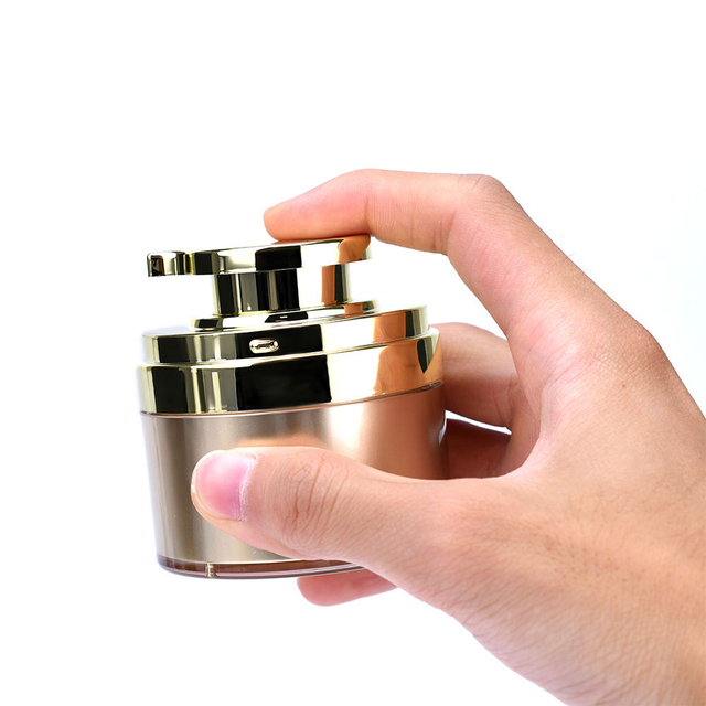 Pot de cr&egrave;me cosm&eacute;tique &agrave; pompe sans air