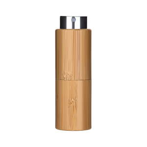 Flacon de parfum en bambou avec pulv&eacute;risateur &agrave; pompe